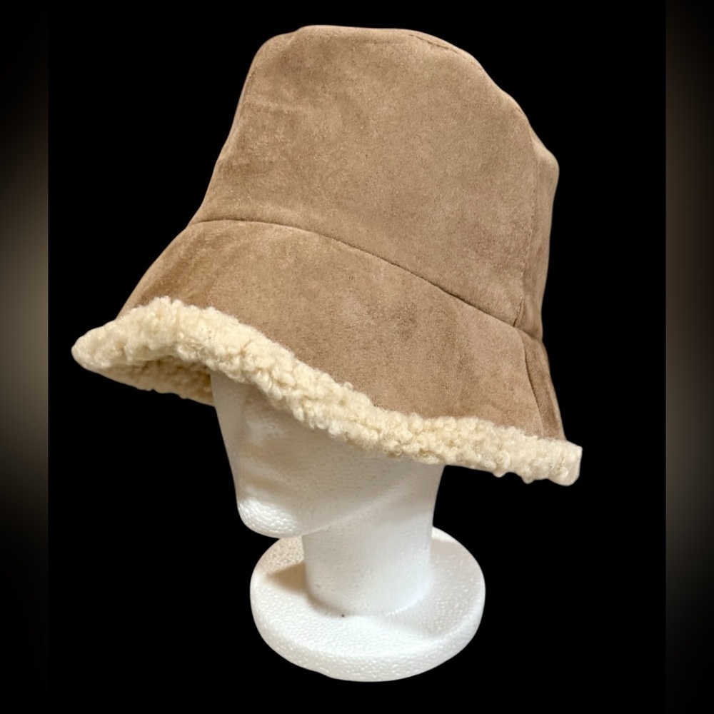Y2K‎ Tan and Suede Faux Bucket Hat Shearling  Unisex One Size
